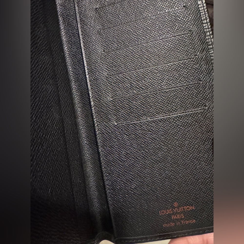 Louis Vuitton Epi Brazza Leather Wallet - Picture 4 of 5
